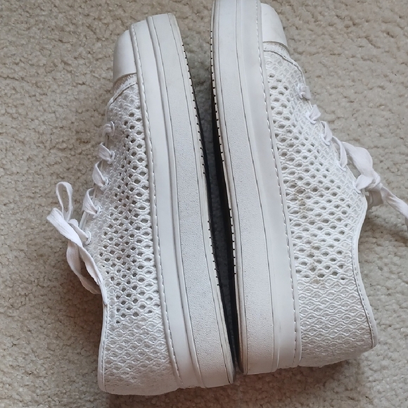J/SLIDES White Platform Sneakers - Picture 8 of 10